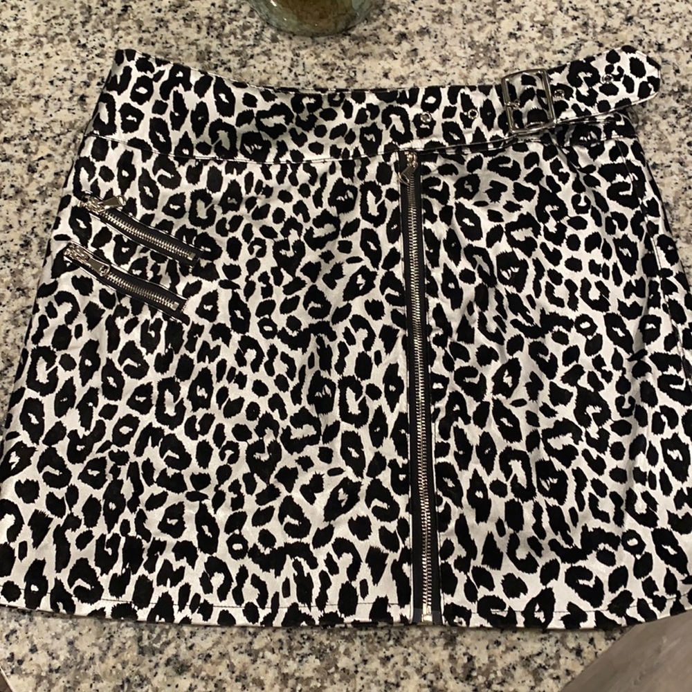 black and silver leopard print velvet skirt.